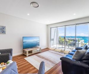 Avra Seabreeze, 503/4-8 Bullecourt Street Shoal Bay Australia