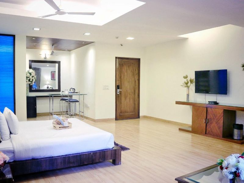 Hotel Photo 8