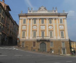 Jackie O a la maison Bergamo Italy