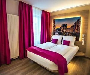 Hotel Luckys Inn Hamburg Germany