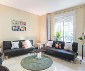 ♥Large Groups Apt/Walking Distance To Old Town♥ Malaga Spain
