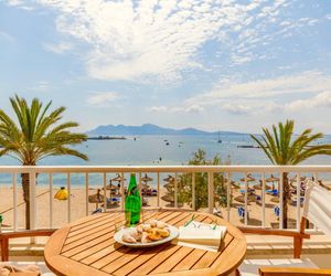 Beachfront Apartment Magdalena Port de Pollenca Spain