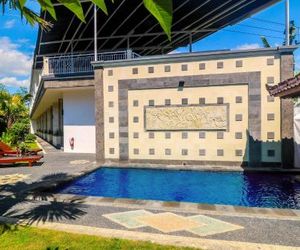 OYO 1051 De Loran Hotel Munduk Indonesia