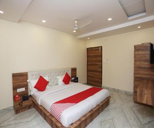 OYO 22216 Sai Palace Varanasi India