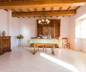Villa Costanzi: Comfy Apartment Below The Cucco Fontemaggio I Italy