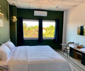 You Empire Hostel & Bar Pakse Laos