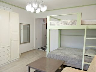 Super apartment on Bolshaya Podyacheskaya