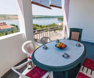 Three-Bedroom Apartment in Posedarje Posedarje Croatia