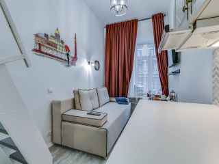 Джамбула 1 · Джамбула 1 · Джамбула 1 · Двухуровневая студия в петербургском стиле.