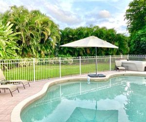 Comfortably Chic Pool Home Retreat East Naples United States