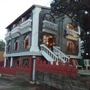NearBy Hotel