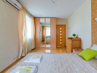Two Bedrooms Near the Center Apartment - Двухкомнатная квартира на Васильевском острове, 5 спальных мест, RentHouse