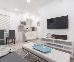 STYLISH 1 BEDROOM APT WITH A MASTER SUITE UNIT# 1 Hollywood United States