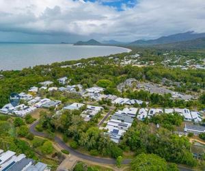 Tranquil Waters: Luxury Retreat in Oceans Edge Palm Cove Australia