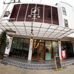 NearBy Hotel