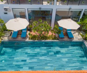 Yellow Daisy Pool Villas Hoi An Vietnam