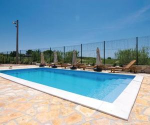 Four-Bedroom Holiday Home in Islam Latinski Posedarje Croatia