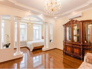LUX 3 Bedrooms&2Bathrooms Apartment Nevsky 45