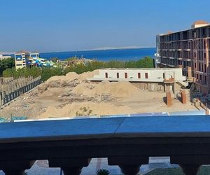 Sea View apartment on the promenade Sahl Hasheesh Egypt