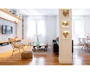 Great location! 100m2+ nearby Moyua and Guggenheim Bilbao Spain
