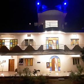NearBy Hotel