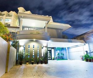 G Beach Front Villa Tanjung Bunga Malaysia