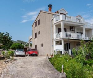 Apartments by the sea Kneza (Korcula) - 10168 Racisce Croatia
