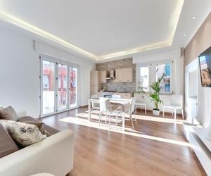 Casa in CENTRO al mare con balcone Sanremo Italy