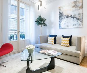 Espectacular apartamento de 3 habitaciones junto al Retiro Madrid Spain