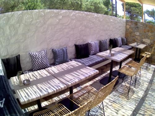 AELLIA HOTEL & SUITES LEROS