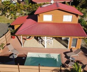 Villa neuve de standing en bois avec piscine Sainte Anne Guadeloupe