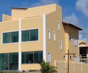 Vila de Praia ( casa amarelha) com praia Guarajuba Brazil