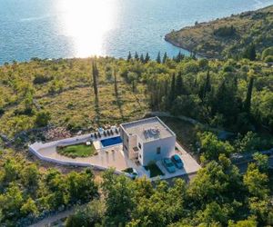 Royal Promons Starigrad Croatia