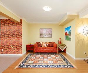 Cozy 3BDR in North Vancouver North Vancouver Canada