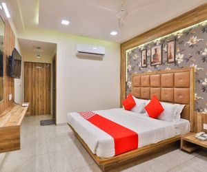 OYO 24444 Hotel Rudrax Sarkhej India