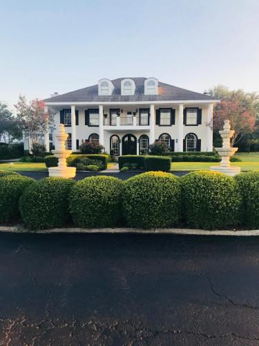 Photo of The Plantation House Boutique Inn