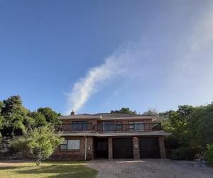 1222 On Cedric - self catering Villa Hoekwil South Africa