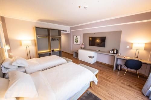 Hotel Photo 1