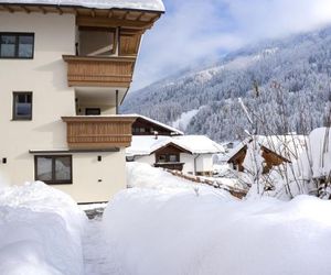 Berg & Bluamen - Mayrs Appartements im Stubai Neustift Austria