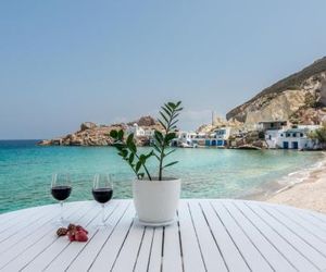 Wind Apartment on the beach - Blue Mare Triovasalon Greece
