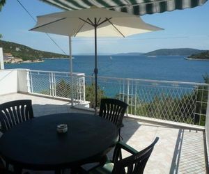 Apartment Natad Vinisce Croatia