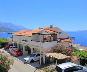 Apartments with a parking space Pisak (Omis) - 16239 Pisak Croatia