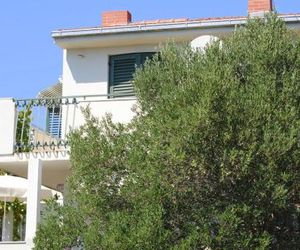 Apartments with a parking space Okrug Gornji (Ciovo) - 16295 Okrug Donji Croatia