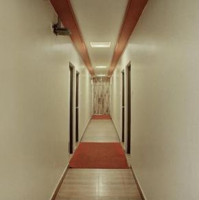 NearBy Hotel