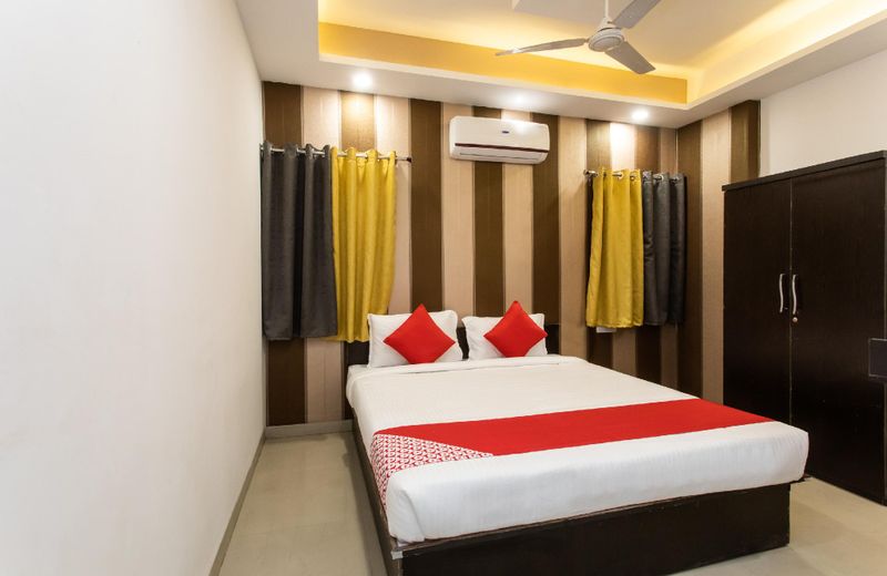 Vaccinated Staff – OYO22734 HOTEL AARAV 94
