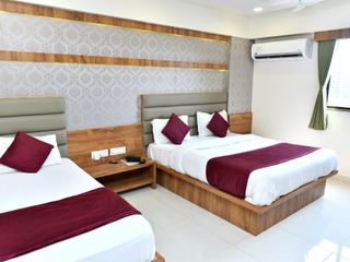 Hotel pic Hotel Royal King by Sky Stays