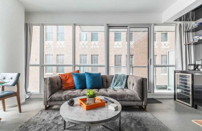 Stunning Executive 2BR Suite in Financial District