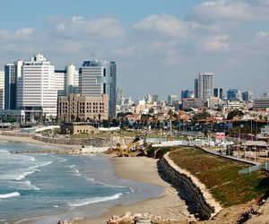 Bright & Sunny apartment by the sea Tel Aviv Israel