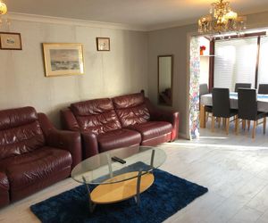 Beautiful & Nicely furnished Farnham Royal House Slough United Kingdom