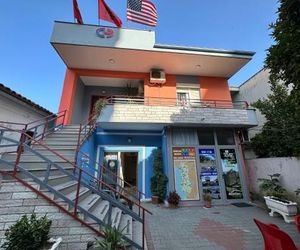 Chicago guesthouse Fier Albania